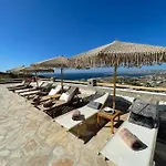 Mira Paros - Luxury