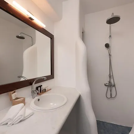 Mira Paros - Luxury Villa Parasporos