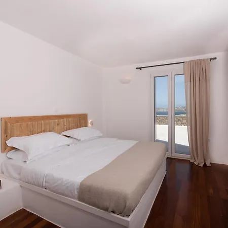 Mira Paros - Luxury *