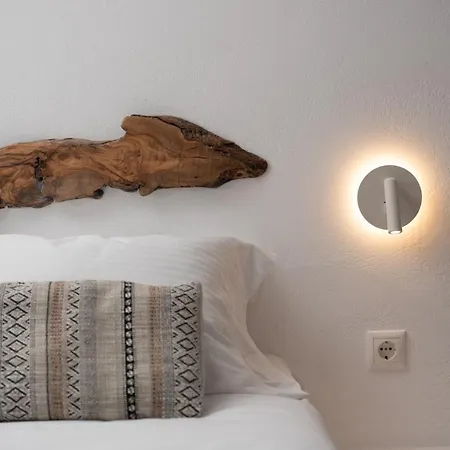 Mira Paros - Luxury *