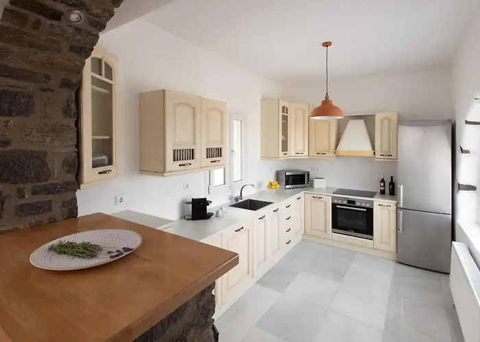 Mira Paros - Luxury Parasporos