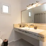 Mira Paros - Luxury Parasporos