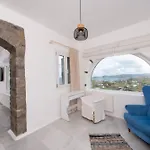 Mira Paros - Luxury Parasporos