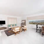 Mira Paros - Luxury Villa Parasporos