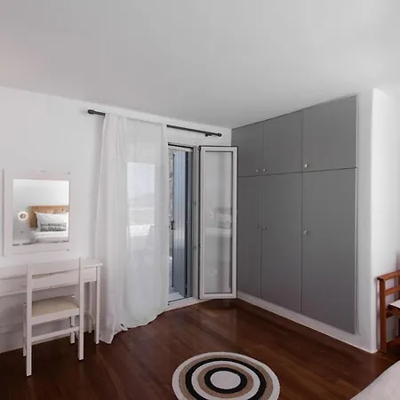 Mira Paros - Luxury *