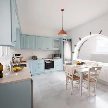 Mira Paros - Luxury Villa Parasporos