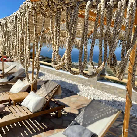 Mira Paros - Luxury