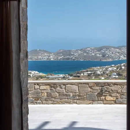 Villa Mira Paros - Luxury Parasporos