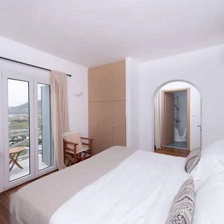 Mira Paros - Luxury * Parasporos