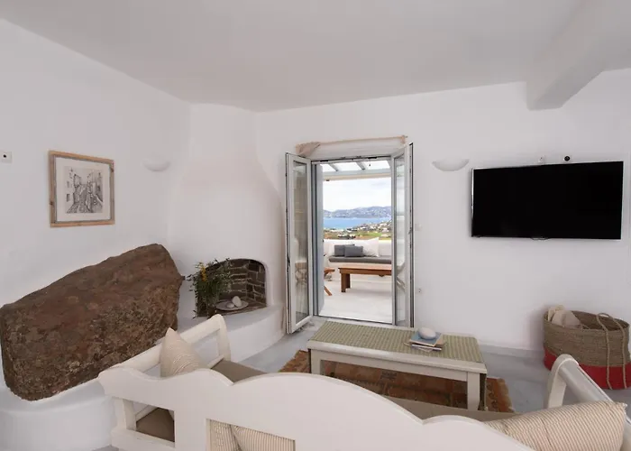 Villa Mira Paros - Luxury Parasporos