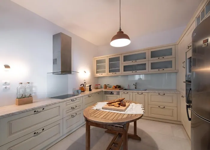 Villa Mira Paros - Luxury Parasporos